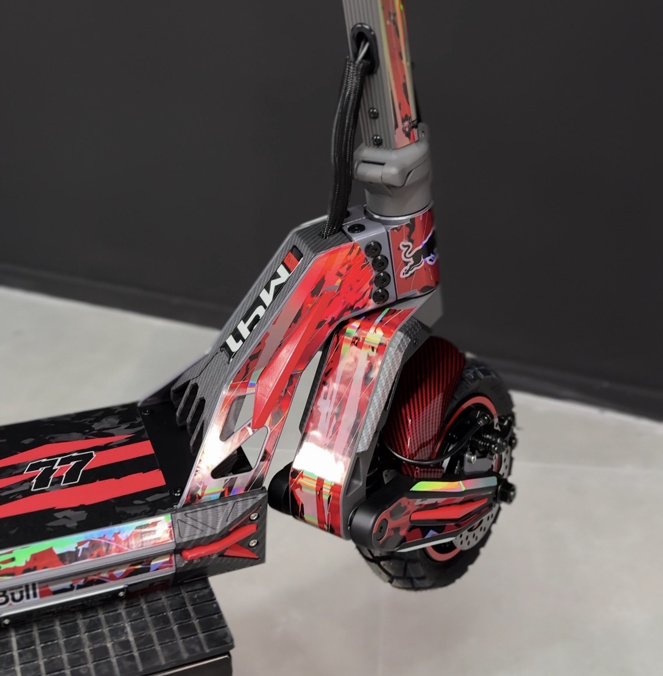 Vinilo Ecoxtrem M41 Tank / Armored ROJO Holografico REDBULL - Imagen 3