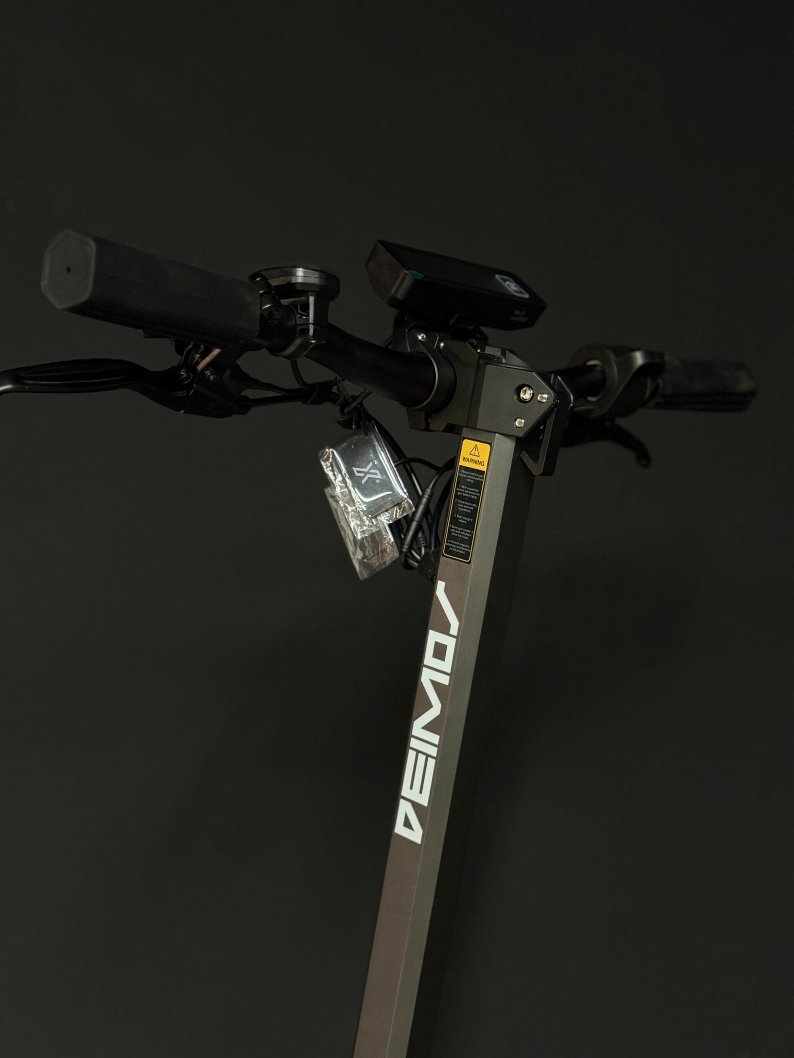 Patinete Eléctrico Ecoxtrem Deimos DGT - Imagen 8