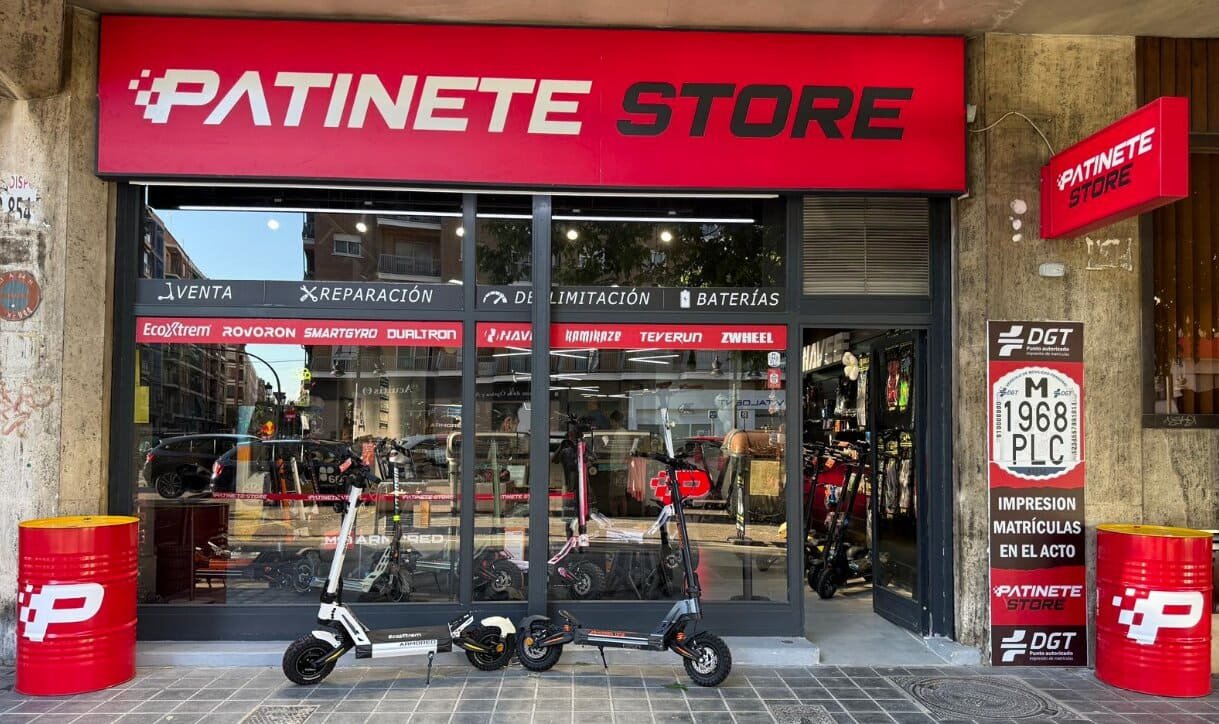Fachada de Patinete Store, taller de patinetes eléctricos en Valencia